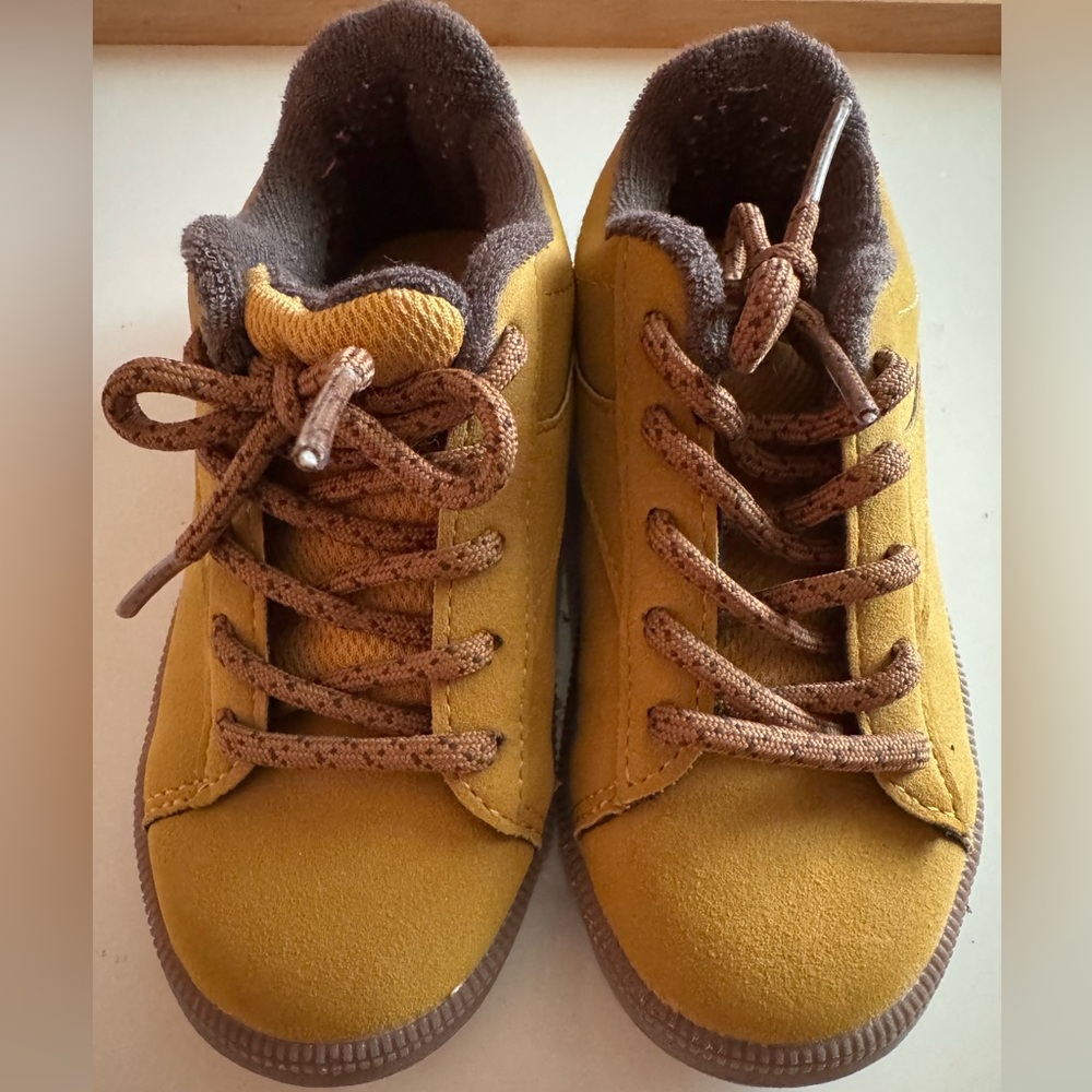 Cat & Jack Low Top Sneaker Size 9 Toddler Boys Shoes